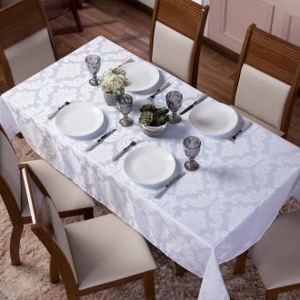 toalha de mesa jacquard 4 , 6 e 8 lugares cores natalinas , reveillon , jantar , eventos especiais , dia a dia