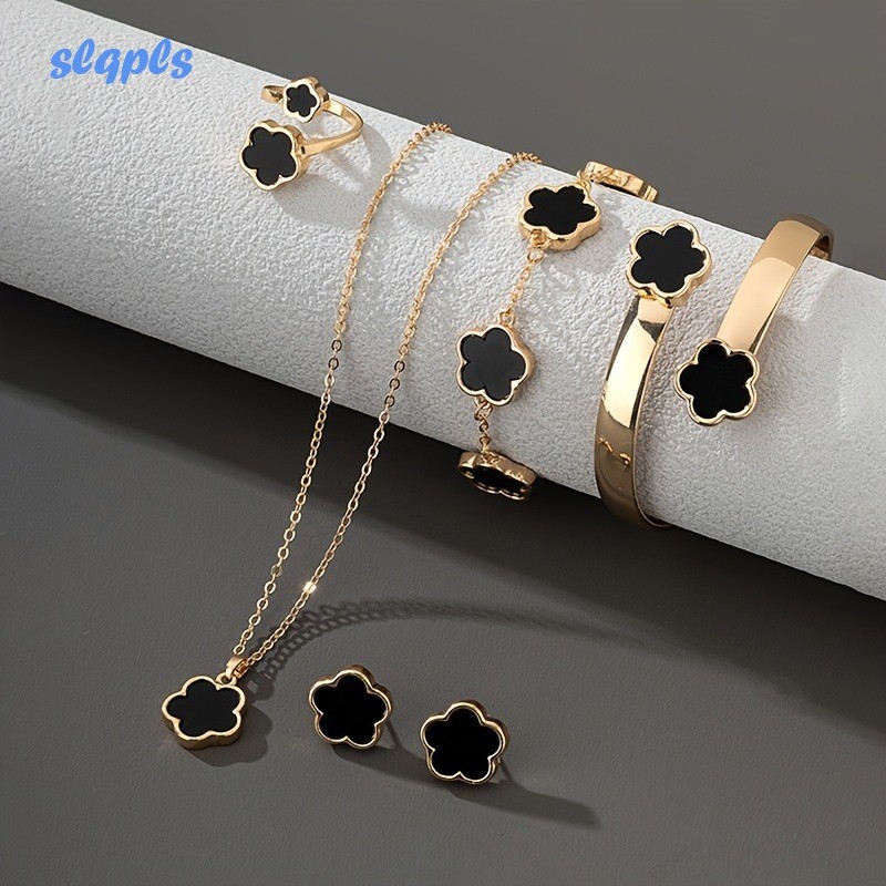 Versão Coreana Do Novo Colar De Cinco Folhas De Brincos De Flores Lucky Flower Design Alloy Jewelry Set Female Gift