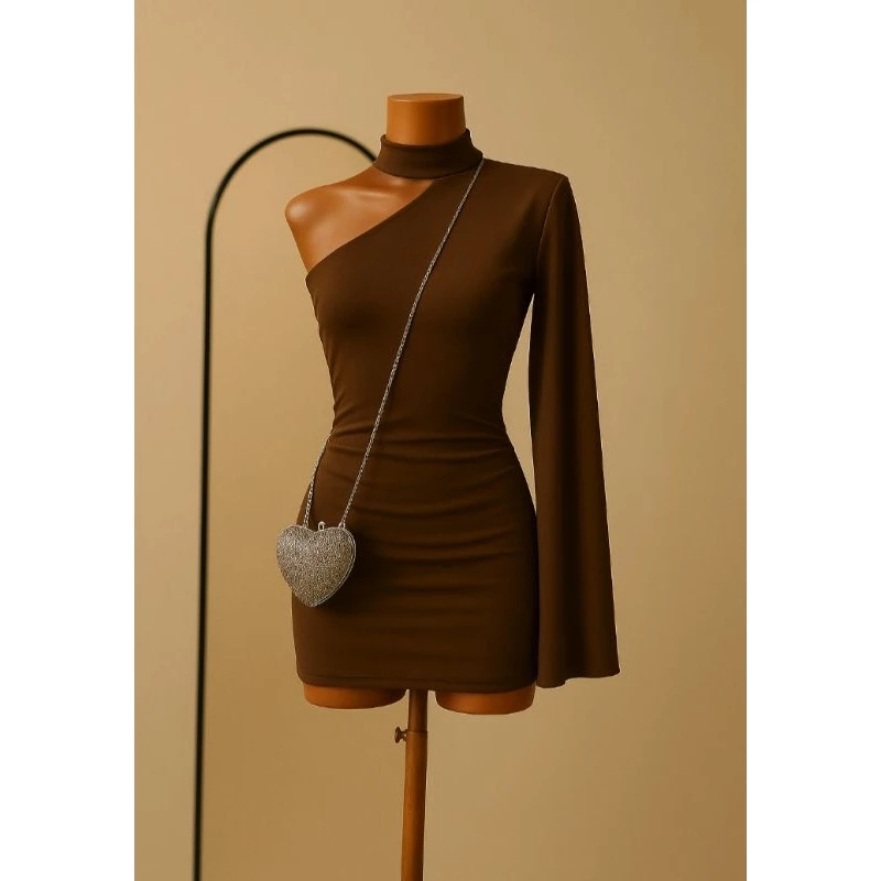 Vestido Feminino Curto Canelado Com Manga Lateral Moda Tendencia Gringa Elegante e Versátil